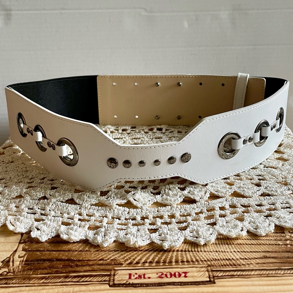 Y2K Anne Fontaine White Leather Grommet Stretch Waist Belt